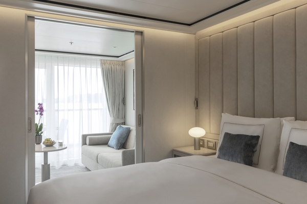 Silversea Silver Nova - Medallion Suite 10, ©Silversea Cruises Ltd.jpg